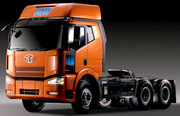 Седельный тягач FAW CA 4250P66 с Бортовым открытым полуприцепом Манак